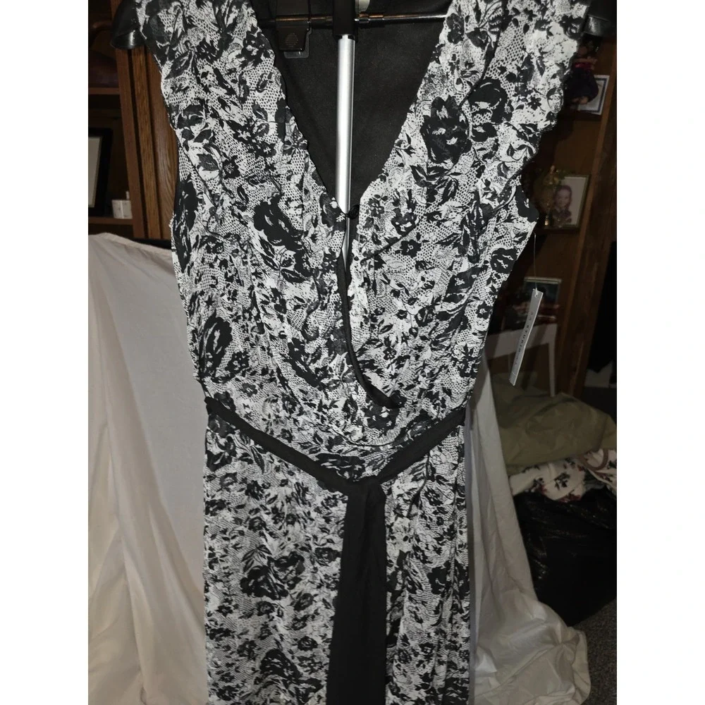 NWT AA Studio Dress,Size 12 Black & White 19
